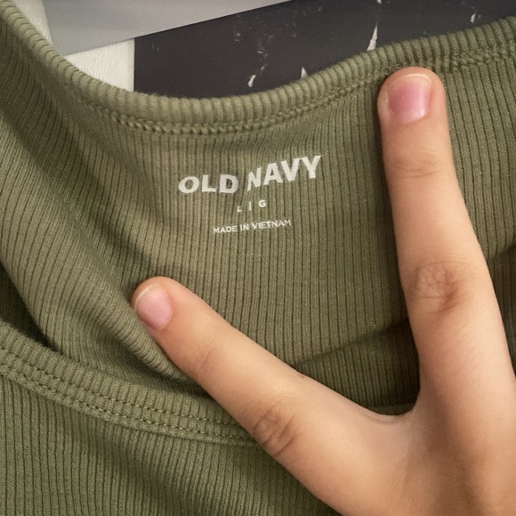 Two square neck Old Navy tees, size large - Picture 2 of 4